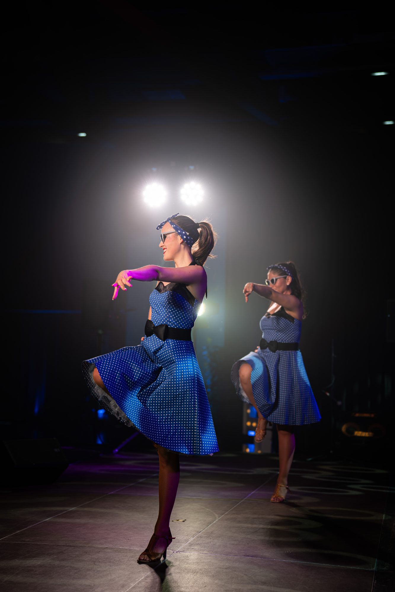 Soirée cabaret des 50 ans du Super U de Pipriac : quand la photo et la vidéo se répondent